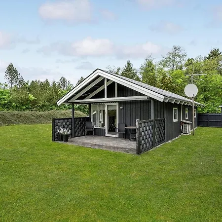 2 Bedroom Amazing In Holiday home Oksbol (Syddanmark)
