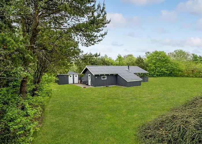 Hébergement de vacances Stunning In With Wifi Oksbøl